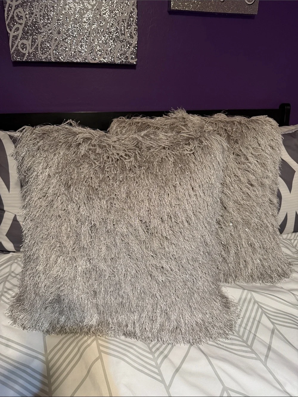 Safavieh Plush Decorative Pillows - Gray Shimmer NWOT 2 Pillow set